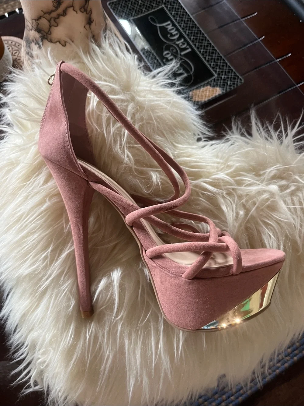LIKE NEW ! GORGEOUS Strappy pale, pink  Platform Heels - Women Shoes